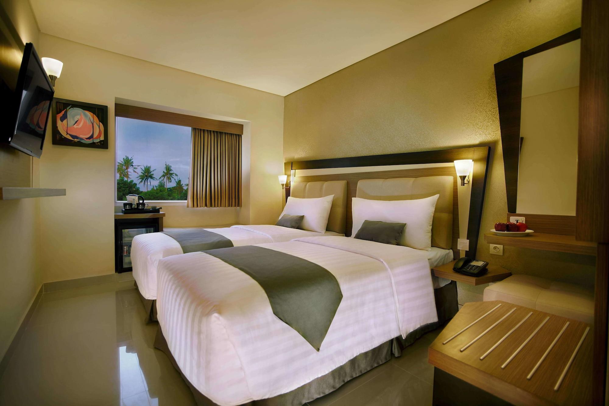 Hotel Neo - Kuta, Jelantik Legian Exterior foto